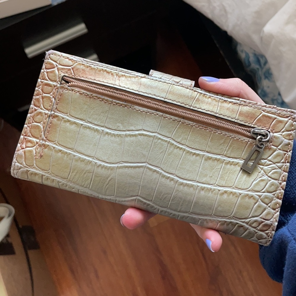 Guess wallet - Picture 2 of 3